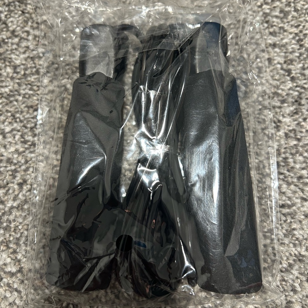 🧡5/$25🧡Black Jump Rope